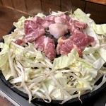 Shushokudouraku Jin - 生ラムジンギスカン…850円（生ラム＋野菜＋牛脂）