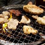 ヤキニクヤ 肉のさん臓 - 