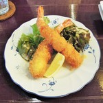 酒肴商店 アジト - 海老フライ