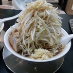 ハンサム侍 - 醤油ラーメン中 野菜増し増し、あぶら増し、にんにく入、麺極太750円