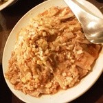 悟空 - 豚肉薄切にんにくソース。