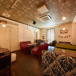 ALTBAU with MARY BURGER - 内観写真: