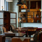 ALTBAU with MARY BURGER - 内観写真: