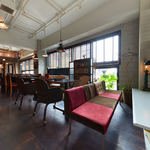 ALTBAU with MARY BURGER - 内観写真: