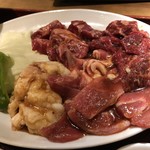 Taishuu Yakiniku Darumaya - 特盛セット(豚カルビ、熟成カルビ、ホルモン)＋カルビハーフ