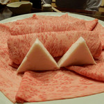Ishi bashi - 黒毛和牛霜降り肉（130g）