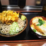 Sobadokoro Metoroan - ミニカツ丼セット＆単品かき揚げ！朝から揚げ物ダブル！