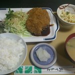 かずひろ亭 - 料理写真:日替わり定食（チキンカツ3枚!）　550円