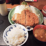 Yawaraka Tonkatsu Katsu Masa - ジャンボロースかつランチ１，０８０円（税込） 