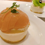 ル パークス - 桃のケーキ