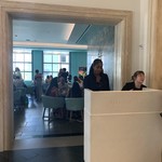 THE BLUE BOX CAFE - お店の入り口。ティファニービルの4階にあります。