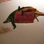 レフェルヴェソンス - この日の一番★【東北ー東京 岩手短角牛サーロインのロティとそのジュ、堀川ごぼうのピュレ、赤軸ほうれん草、陸前高田の椎茸】★2012/1