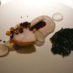 レフェルヴェソンス - 【黒の世界から〜北海道余市から来たアンコウをノワゼットとブールノワゼットで焼いて黒大根のピュレとクリュ、黒キャベツと黒オリーブ、ヴィネーグルレデュイ】◎2012/1