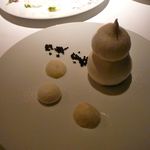 レフェルヴェソンス - 【壊したいスノーマン〜苺とムースバナーヌ、バニラアイス、アーモンド＆ココナッツ、マルガリータのジュレ＆野生ミントの泡、黒オリーブ】◎2012/1