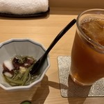 こいき - １品目の酢の物とウーロン茶