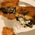 TexturA - 【春巻き】中華料理
      中には、
      ■鮎
      ■大場
      が入ってます。
      