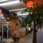 たまに行くならこんな店は、高円寺駅チカな大一市場内にお店を構える「チャップスティック」です。