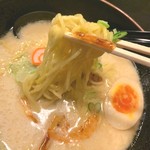 氷見ラーメン - 氷見白エビラーメンは細麺