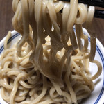 セブンイレブン - 麺リフト ごっつ歯ごたえありの麺！
色がグレーっぽい心の味小麦粉使用。