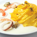 スリーズ - シーフードクリームオムライス