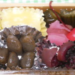 有限会社 九十九鶏本舗 - おかずは素朴だけどとっても美味