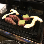 大衆ホルモン焼肉 順 - 