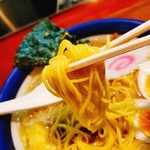 しお貫 - 麺リフト