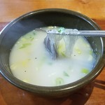満味家 - 熱々のスープ