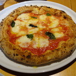 タケル クインディチ - 食感、味、抜群のマルゲリータ