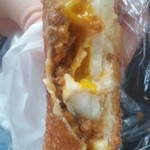 ハセガワストア 昭和店 - 温玉カレーパン