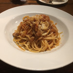 Karino - 自家製ベーコンのスパゲティ アマトリチャーナ！トマトの酸味、ベーコンの旨味！