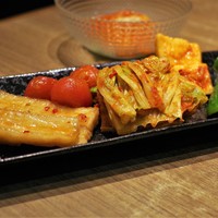 焼肉レストラン ROINS 久茂地国際通り店 - キムチ盛り合せ