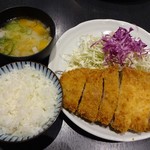 豚 ホリック - 特上リブロースカツ定食