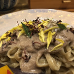 饗 くろ喜 - 鮎を1.5尾使用した濃厚ソース