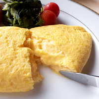 日光金谷ホテル - 中はトロトロのふんわり。これぞホテル朝食の醍醐味です