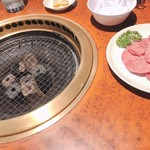 Yakiniku Gyuu Gyuu - 