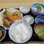 筑前 - 日替わり定食(892円)