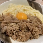 純愛うどん なでしこ - 肉釜玉うどん（￥1180）