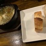 MILLE FIORI - カマンベールチーズのアヒージョ（￥900）