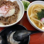 極楽うどん TKU - 肉温玉丼セット（￥910）