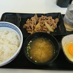 Yoshinoya - ボクのオススメの牛皿定食