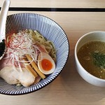 寿製麺よしかわ - 【限定】牡蠣白湯つけそば 900円