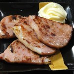 椅子のある立ち呑み つるつるいっぱい - ハムステーキ