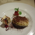 トラットリア イル シレーネ - 特製ティラミスとセミフレッド