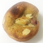 113931017 - ピスタチオとラズベリー