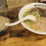 一閃閣 - 長浜ラーメン￥750 とクーポンの替え玉