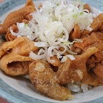 龍巻軒 - 半モツ丼 400円