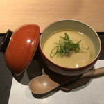 日本焼肉はせ川 - 広島県産すっぽんの茶碗蒸し。上には貴重なえんぺらが。