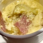 ごはん屋 朔 - カマンベールチーズ、焼きナス、ベーコン、斬新な茶碗蒸しの具