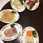 菜香新館 - 前菜5種これだけでも　お腹一杯になります！